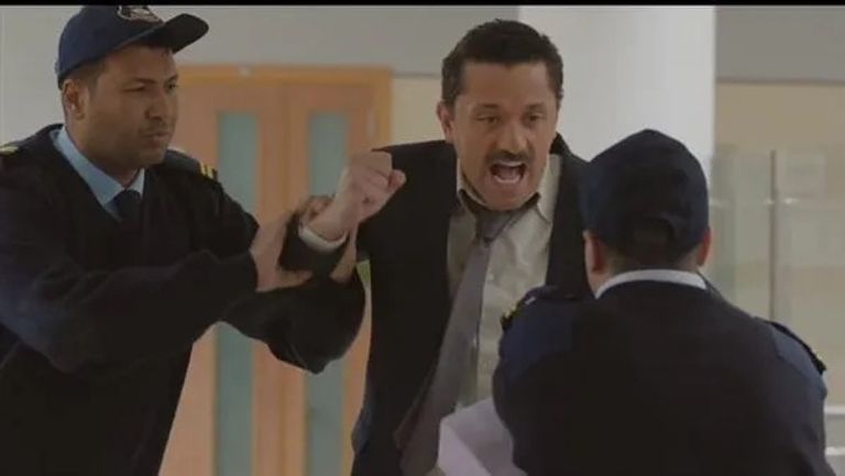 مسلسل «المتر سمير» الحلقة 8.. كريم محمود عبدالعزيز في مأزق جديد - صورة 1