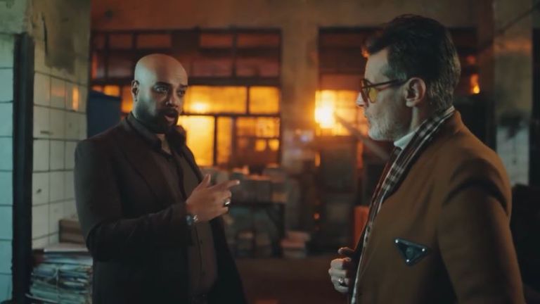 مسلسل &laquo;إفراج&raquo; الحلقة 23.. صفقة 3 ملايين دولار تضع عباس في مأزق - صورة 2