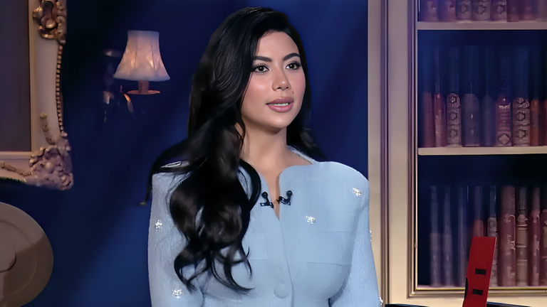 الفنانة كارولين كارولين عزمي توضح حقيقة علاقتها بأحمد العوضي - صورة 1