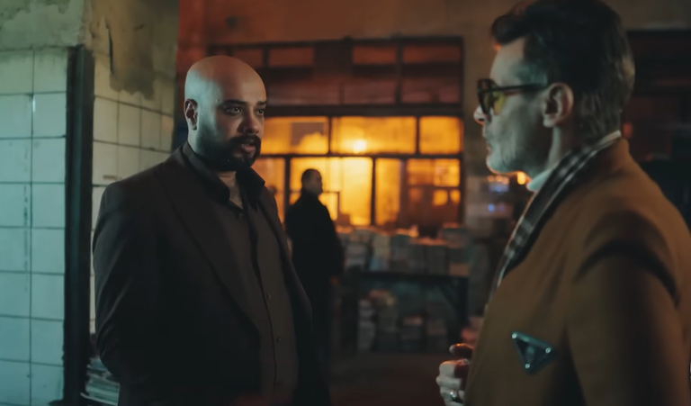 مسلسل &laquo;إفراج&raquo; الحلقة 24.. عباس الريس يتراجع عن الارتباط بكراميلا - صورة 1
