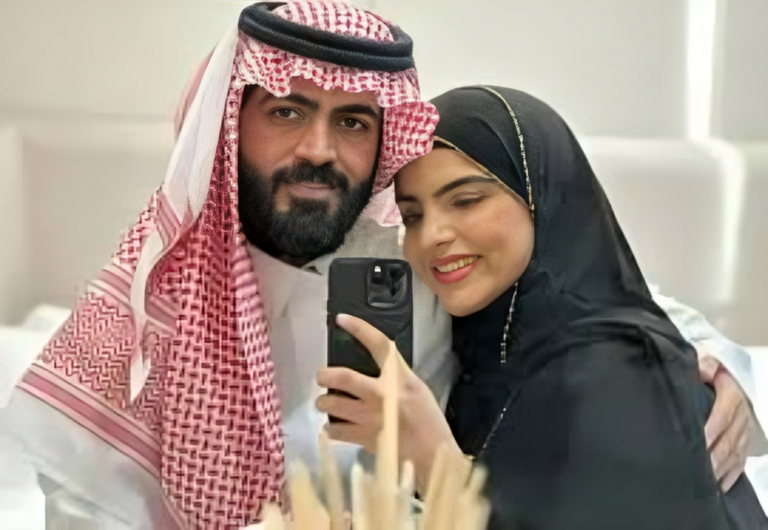 أول رد من سارة الودعاني عن شائعات طلاقها وحقيقة علاقتها بزوجها - صورة 1