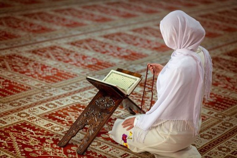ماذا نفعل إذا لم نختم القرآن في رمضان؟ - صورة 1