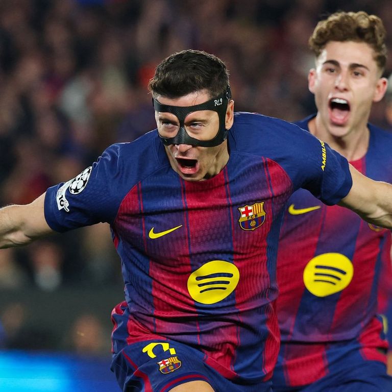 &laquo;برشلونة لا يفكر في دوري الأبطال&raquo;.. رسائل مثيرة من فليك - صورة 1