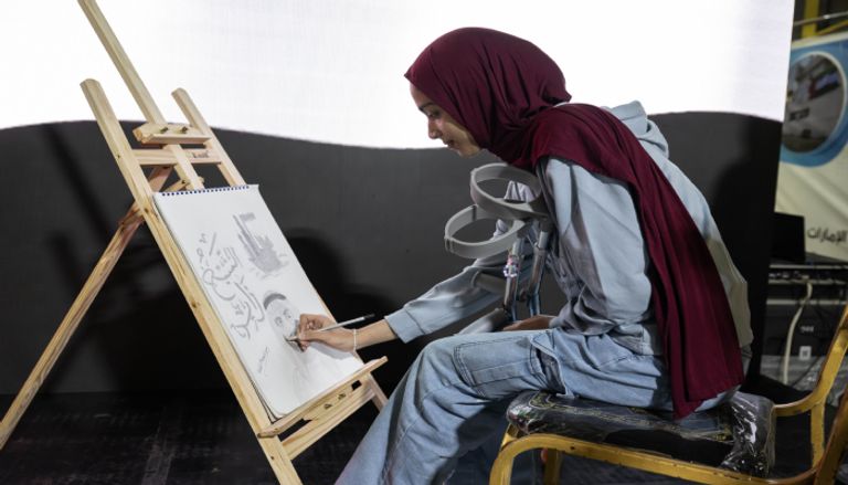 عملية &laquo;الفارس الشهم 3&raquo; تحتفل بعيد الفطر مع مرضى المستشفى الإماراتي العائم في العريش - صورة 3