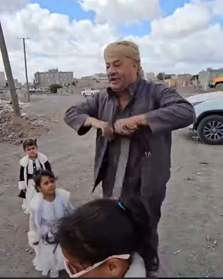 &laquo;تحكيم في زمن إرهاب الحوثي&raquo;.. يمني يقدم بناته الثلاث مقابل عفو قبلي - صورة 1