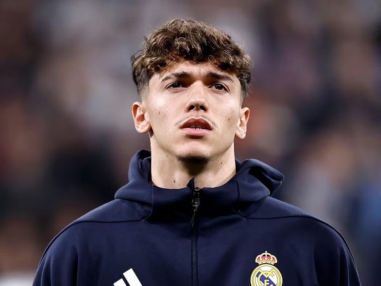 ياسين بونو يدعو نجم ريال مدريد لتمثيل منتخب المغرب - صورة 1