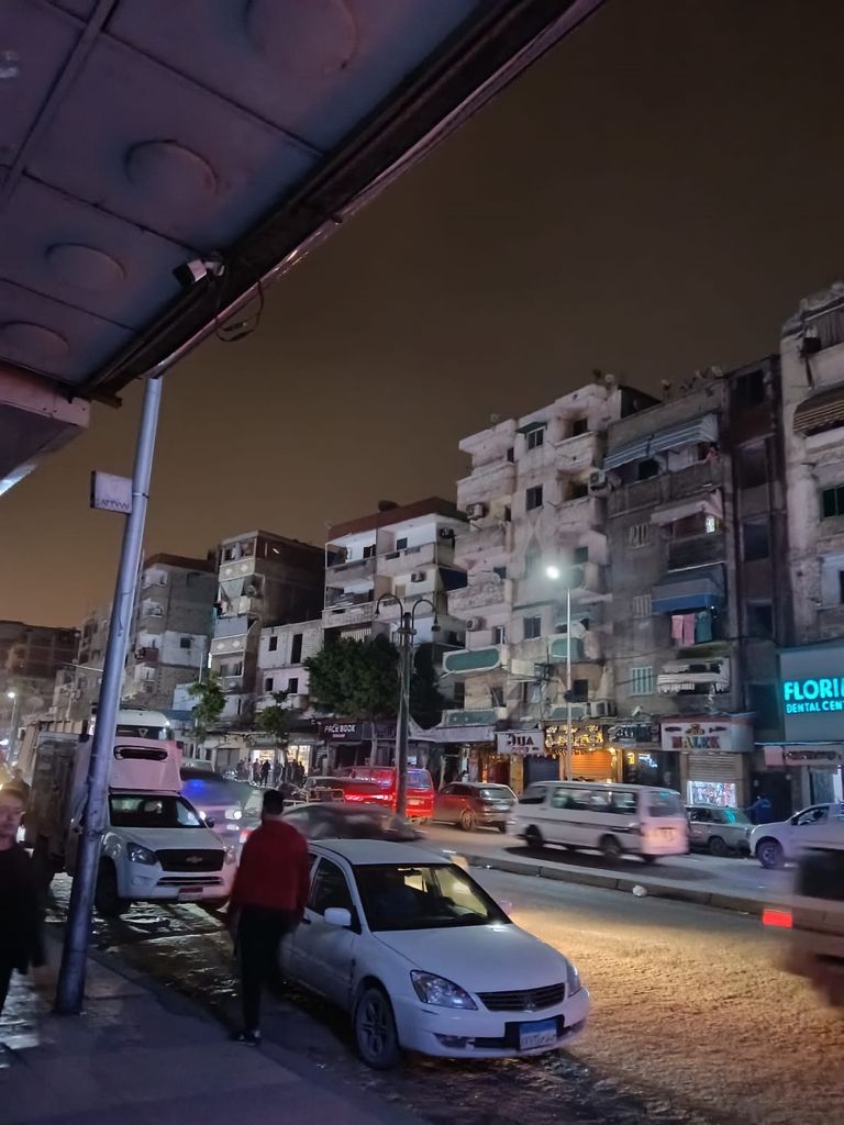 مصر تبدأ التقشف لمواجهة ارتفاع فاتورة الطاقة.. إغلاق المحال والمطاعم (صور) - صورة 7