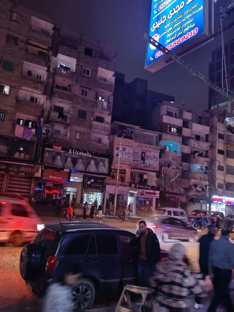 مصر تبدأ التقشف لمواجهة ارتفاع فاتورة الطاقة.. إغلاق المحال والمطاعم (صور) - صورة 3