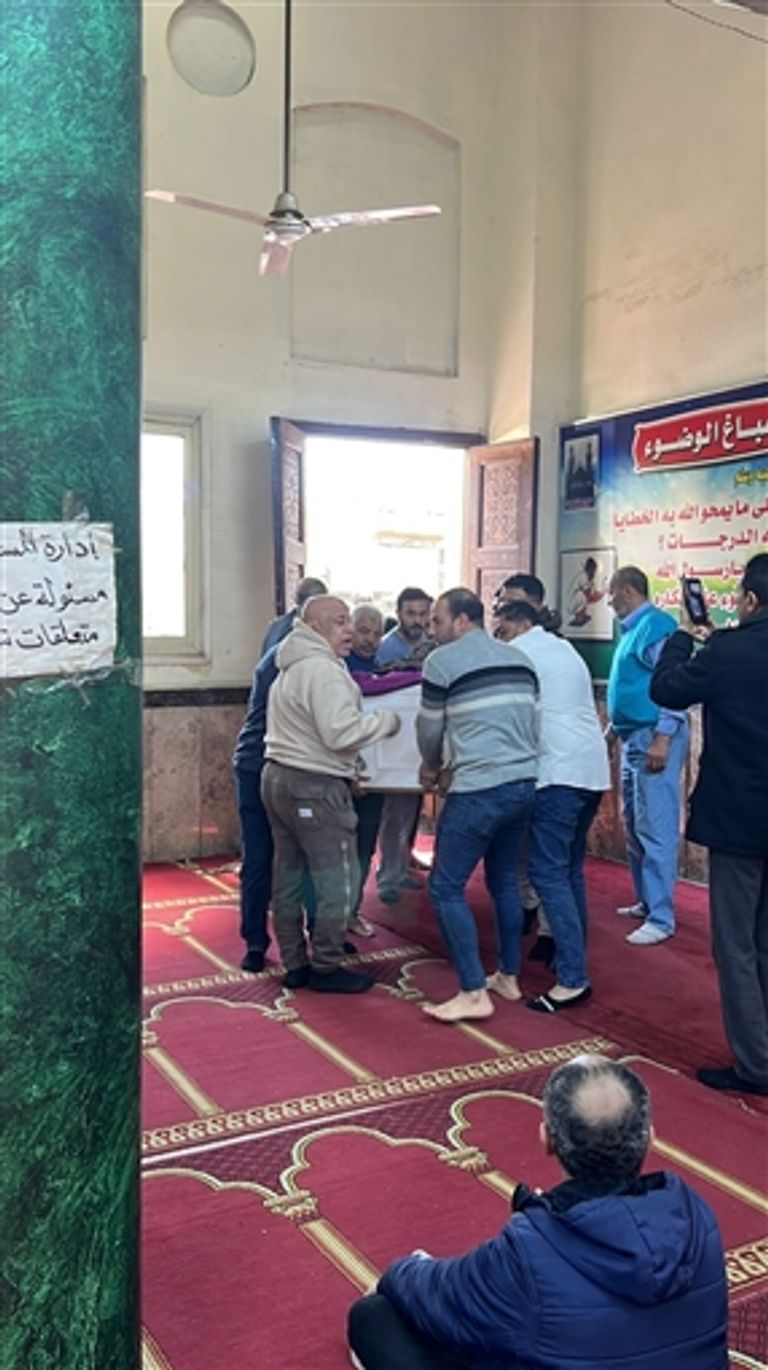 صور جنازة الفنانة فاطمة كشري.. تفاصيل الوداع الأخير - صورة 1