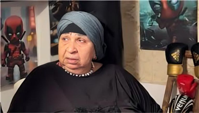 دعم من نجوم الفن.. مواقف إنسانية في حياة فاطمة كشري قبل رحيلها - صورة 1