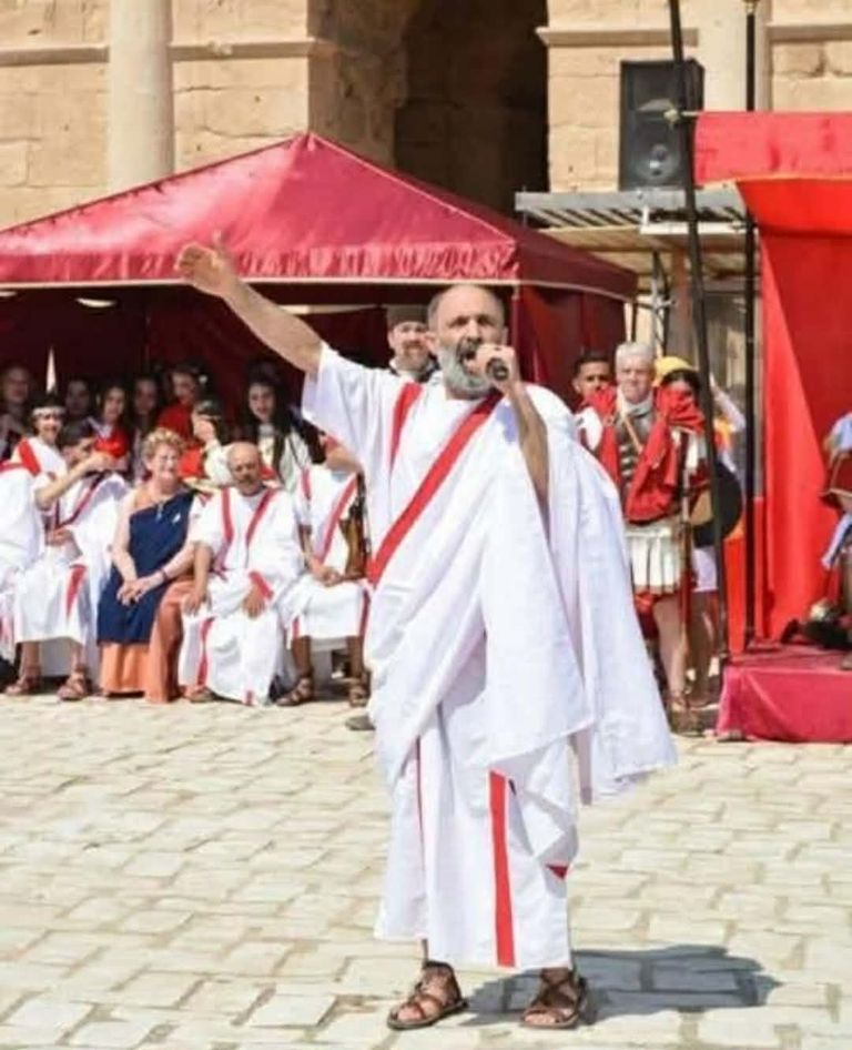 الجم التونسية تعيد محاكاة مشاهد من الحياة القديمة للمدينة - صورة 2