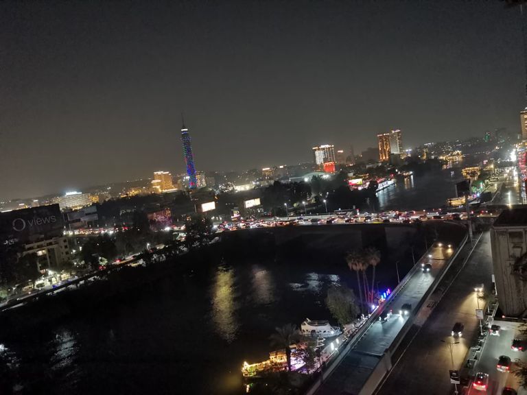 أستاذ العلوم الفلكية بلندن: غلق المحلات بعد التاسعة بمصر كشف نجوم الليل (خاص) - صورة 1