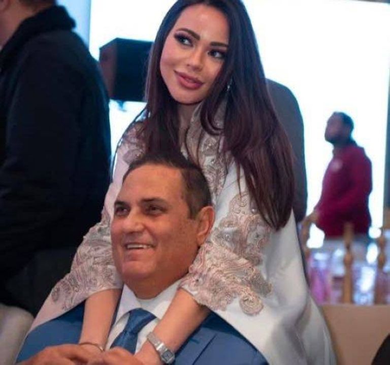 &laquo;أنت نموذج يُحتذى به&raquo;.. أسما إبراهيم تشيد بزوجها محمد الخشن وسط تحديات مالية - صورة 1