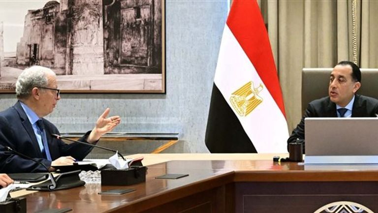 مصر .. تعليق مواعيد غلق المحال التجارية والمطاعم والكافيهات خلال أعياد «أسبوع الآلام» - صورة 1