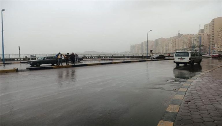 استمرار الأمطار وتراجع الأتربة.. تفاصيل حالة الطقس الجمعة في مصر - صورة 1