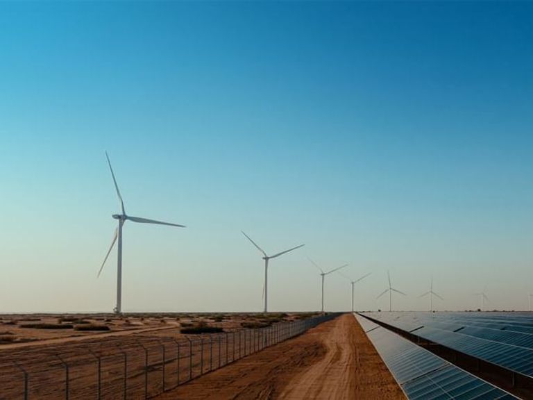 الإمارات في 2026.. مشاريع واستثمارات عالمية تمهد مستقبل الطاقة النظيفة - صورة 2
