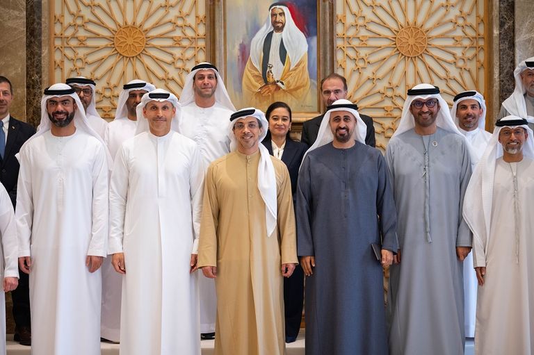 منصور بن زايد يترأس اجتماع مجلس إدارة شركة مبادلة للاستثمار - صورة 4