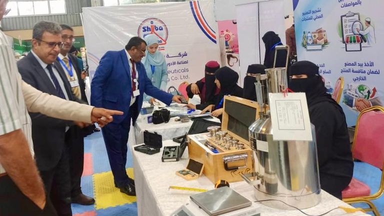 معرض يمني يروج للمنتجات المحلية القابلة للتصدير.. خطوة لبناء صناعة وطنية - صورة 3
