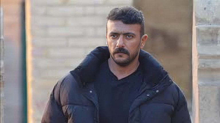 أحمد العوضي يطرح استفتاء لاختيار شخصيته في رمضان 2027 - صورة 1