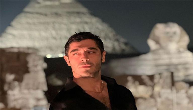 من بينهم بوراك دينيز.. تفاصيل توقيف 14 شخصية في قضايا مخدرات بتركيا - صورة 1