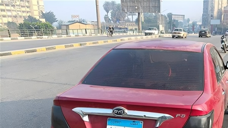 سائق المظلات نداء من أسرة سائق «المظلات»: احذفوا الصور وأغلقوا القضية - صورة 1