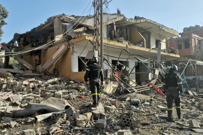 بين الحرب والمفاوضات.. لبنان المنهك من &laquo;حزب الله&raquo; يتوق لـ&laquo;مخرج&raquo; - صورة 3