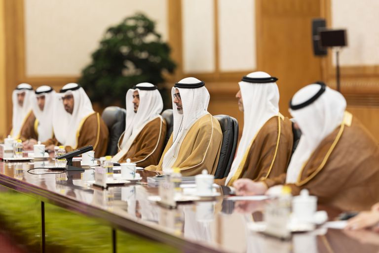 رئيس الصين يستقبل ولي عهد أبوظبي ويبحثان تعزيز الشراكة الاستراتيجية - صورة 2