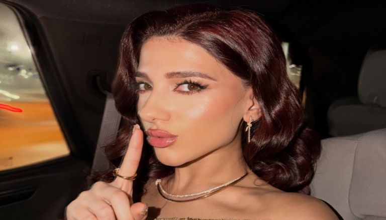 بإطلالة لافتة.. نارين بيوتي ورامي سامو يحتفلان بالعام الأول من زواجهما - صورة 2