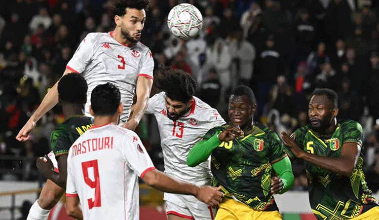 مدرب بلوزداد لـ&laquo;العين الرياضية&raquo;: قادرون على مفاجأة الزمالك.. ومونديال ميسي ورونالدو سيكون ضعيفا - صورة 4
