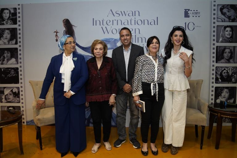 مهرجان أسوان لأفلام المرأة يحتفي بالسفيرة ميرفت التلاوي في منتدى نوت - صورة 1