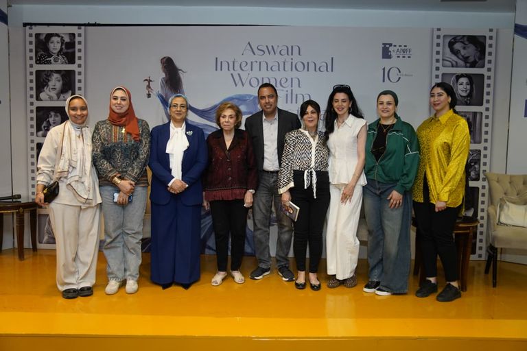 مهرجان أسوان لأفلام المرأة يحتفي بالسفيرة ميرفت التلاوي في منتدى نوت - صورة 2