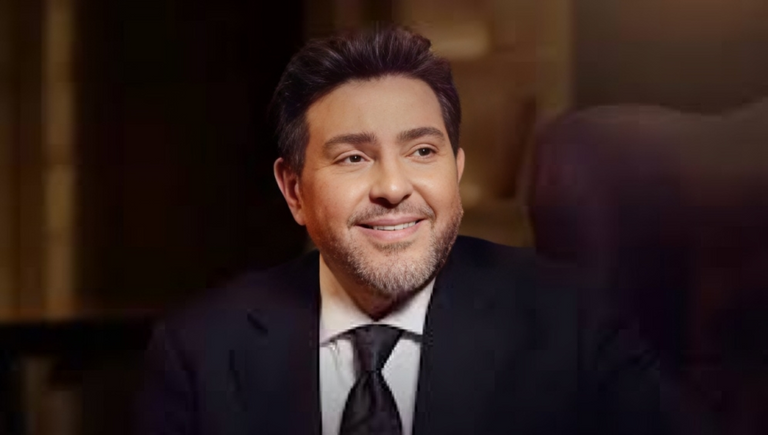 الفنان هاني شاكر نادية مصطفى تكشف حقيقة تواصلها مع أسرة هاني شاكر - صورة 1