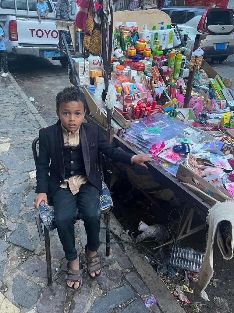 في حكم غريب.. قاض حوثي ينفي طفلا من إب عقب مشاجرة - صورة 1