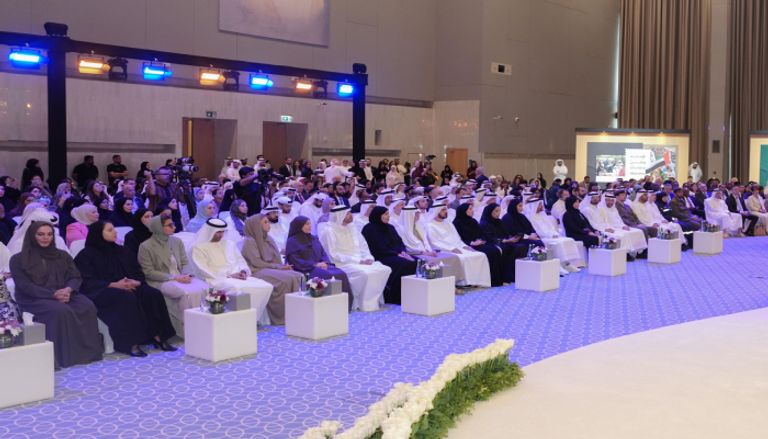 نهيان بن مبارك يفتتح ملتقى &laquo;الحكومة حاضنة للتسامح&raquo; - صورة 2