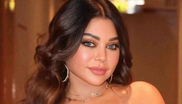 هيفاء وهبي تنهي أزمتها مع نقابة الموسيقيين في مصر - صورة 1
