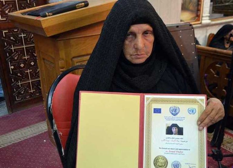 مصر.. غموض يحيط بأنباء وفاة سعاد ثابت &laquo;سيدة الكرم&raquo; بمحافظة المنيا - صورة 2