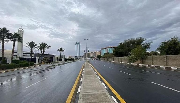 أمطار رعدية وموجة برد.. حالة الطقس اليوم في السعودية - صورة 1