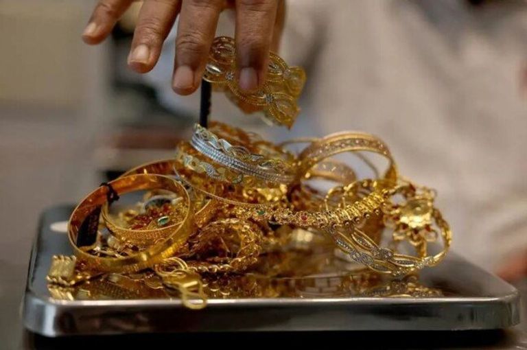 سعر الذهب اليوم في مصر الأحد 3-05-2026.. عيار 21 يسجل 7000 جنيه - صورة 1