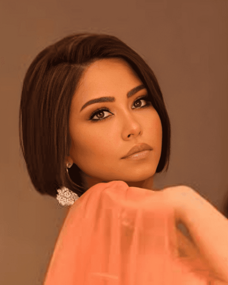 جلسات تصوير جديدة لشيرين عبد الوهاب قبل حفلها في العلمين - صورة 1