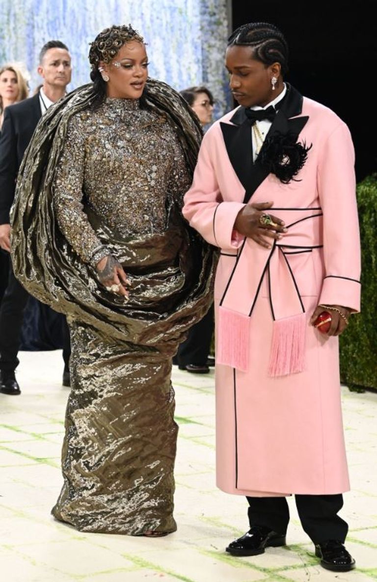 أغرب الإطلالات في Met Gala 2026.. بيونسيه وابنتها وبليك ليفلي أبرزهن - صورة 4