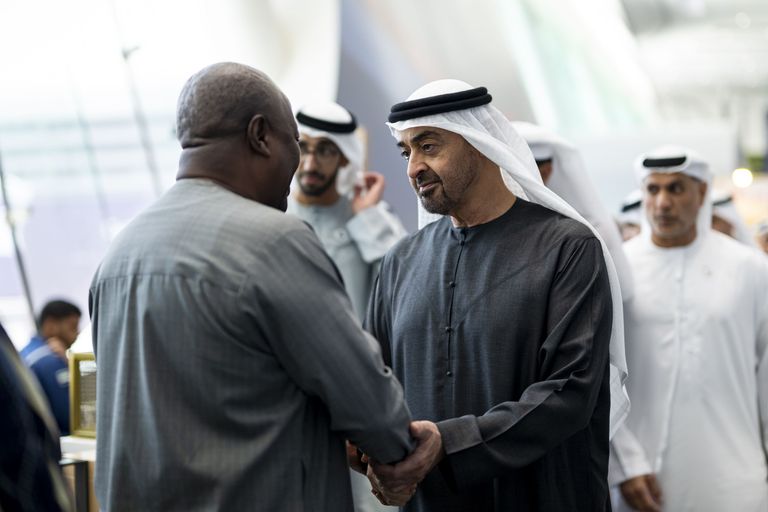 محمد بن زايد ورئيس غانا يبحثان تعزيز العلاقات الاقتصادية على هامش &laquo;اصنع في الإمارات&raquo; - صورة 1