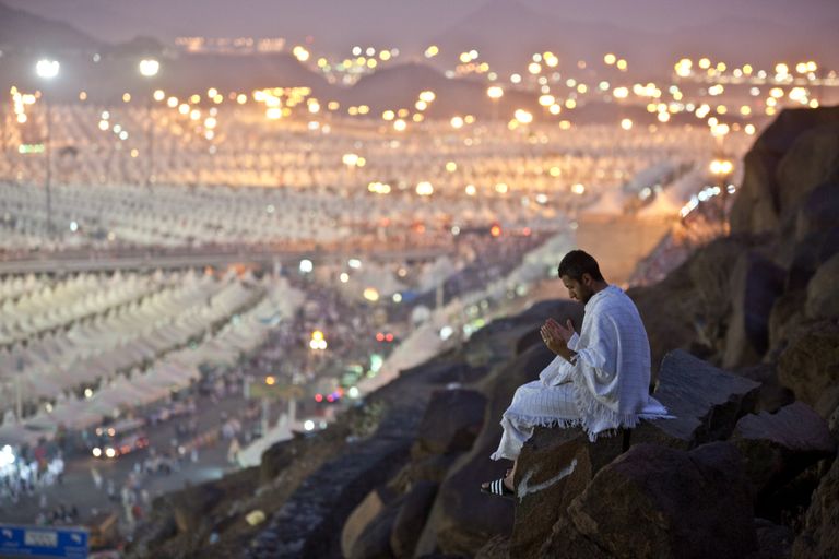 ماذا يقول الحاج في كل منسك؟ دليل أذكار مختصر - صورة 1