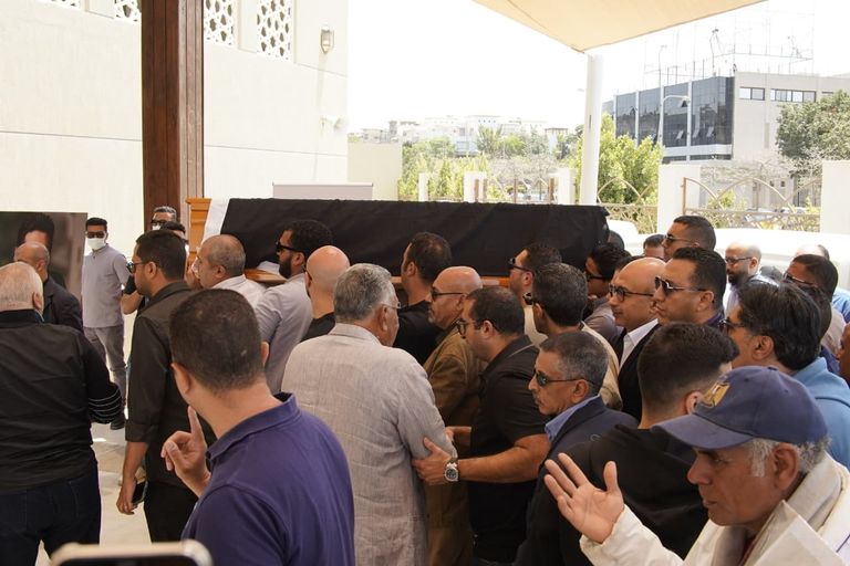 جنازات العمالقة تعود من جديد.. زلزال بشري في وداع هاني شاكر - صورة 4