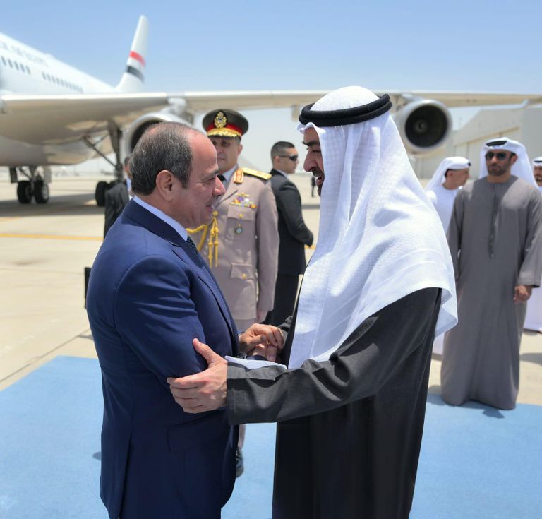 السيسي يزور الإمارات.. ويؤكد تضامن مصر الكامل مع أمنها واستقرارها - صورة 1