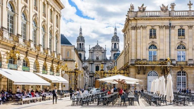 10 مدن فرنسية لعشّاق العمارة.. باريس مرآة للتاريخ والحداثة - صورة 1