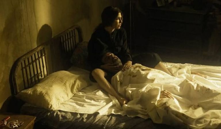 الفيلم التونسي &laquo;اغتراب&raquo;.. دراما تكتب مأساة الإنسان على جدران الصدأ - صورة 1