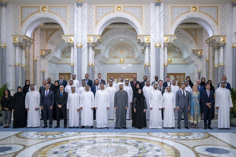 ذياب بن محمد بن زايد يطَّلع على مستجدات مشاريع &laquo;قطارات الاتحاد&raquo; وخططها المستقبلية - صورة 1