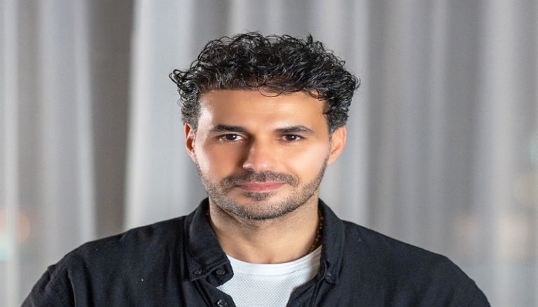 بعد اتهامه بالشماتة في ضياء العوضي.. هل كانت وفاة أبناء كريم علي الثلاثة بسبب مرض مناعي أم السحر؟ - صورة 2