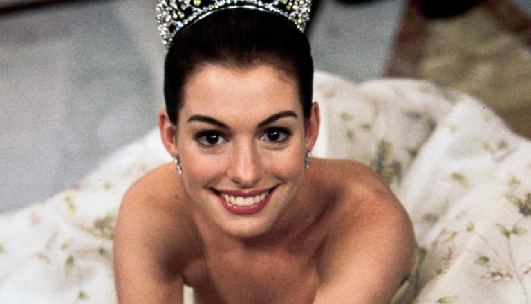 آن هاثاوي تصبح ملكة.. تفاصيل الجزء الثالث من &laquo;The Princess Diaries&raquo; - صورة 2
