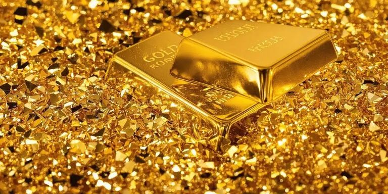 الذهب سعر الذهب اليوم.. ينخفض متأثرا بمخاوف التضخم مع تعثر محادثات السلام - صورة 1